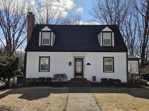 907 W Hovey Avenue, Normal, IL 61761