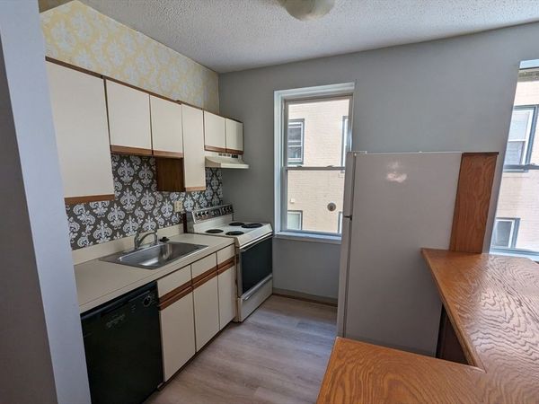 1415 Commonwealth Ave, Unit 302, Boston, MA 02135