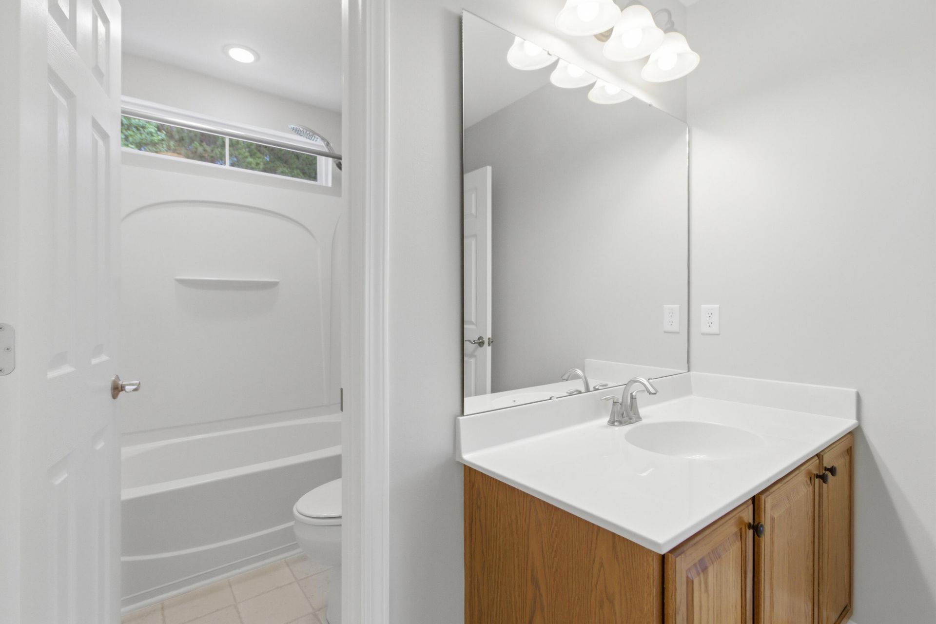 222 Cameron Street Photo 38