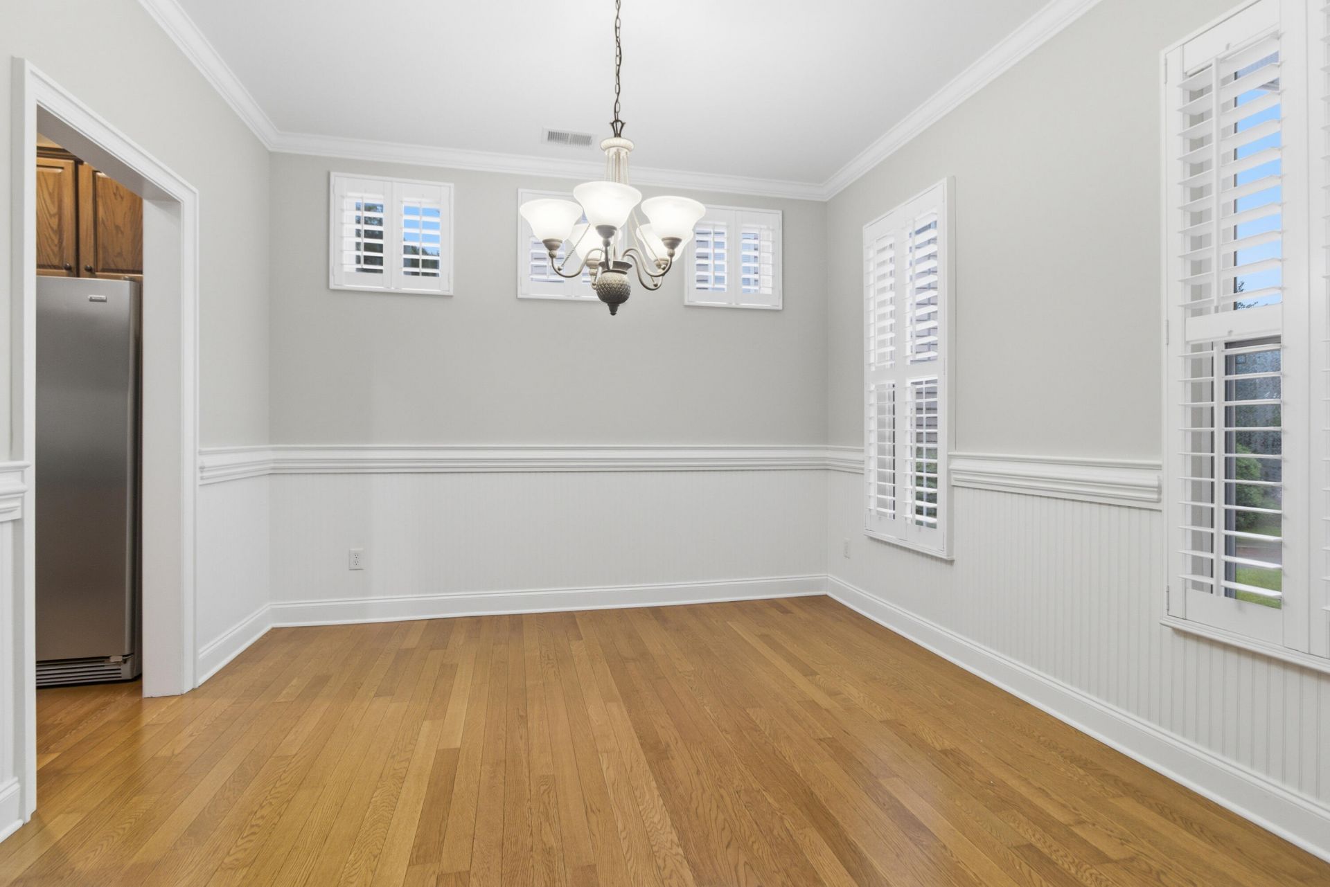 222 Cameron Street Photo 6