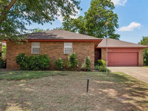 3601 Oakhurst Drive, Oklahoma City, OK 73110