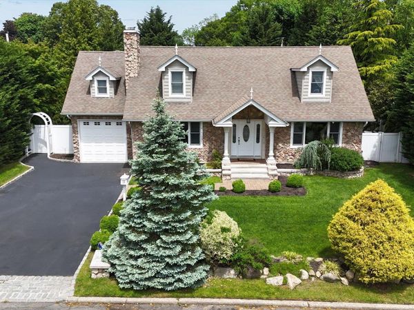 19 Gruber Drive, Glen Cove, NY 11542