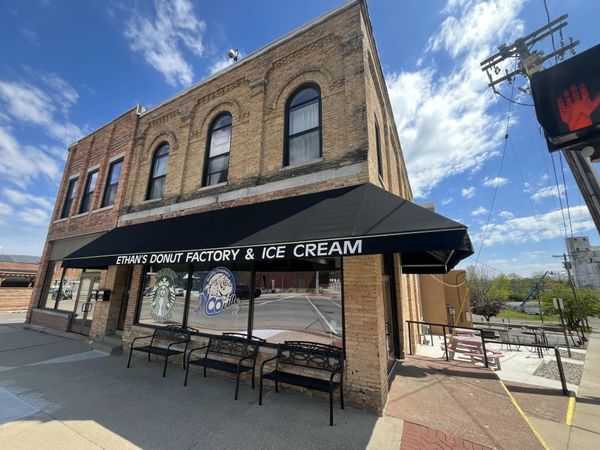 45 N Broad Street, Hillsdale, MI 49242