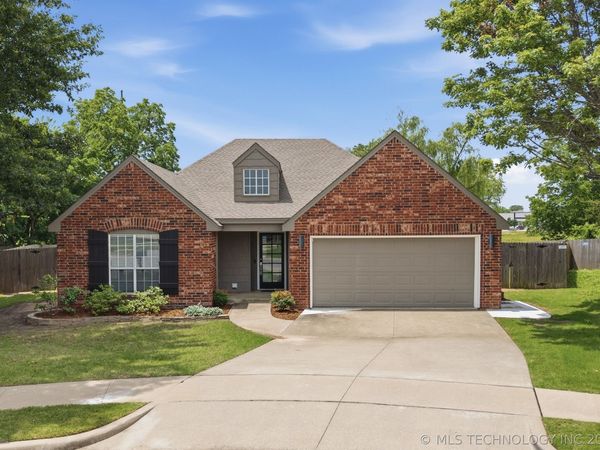 11910 S Juniper Court , Jenks, OK 74037