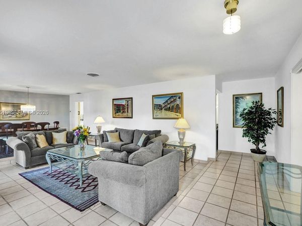 8521 SW 86th Ct , Miami, FL 33143