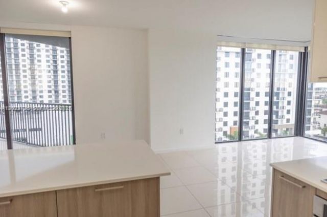 5252 NW 85th Ave, Unit 601, Doral, FL 33166 Photo