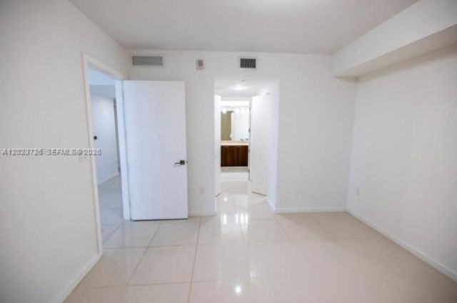 5252 NW 85th Ave, Unit 601, Doral, FL 33166 Photo