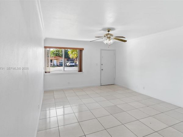 11195 SW 1st St , Unit 119, Sweetwater, FL 33174