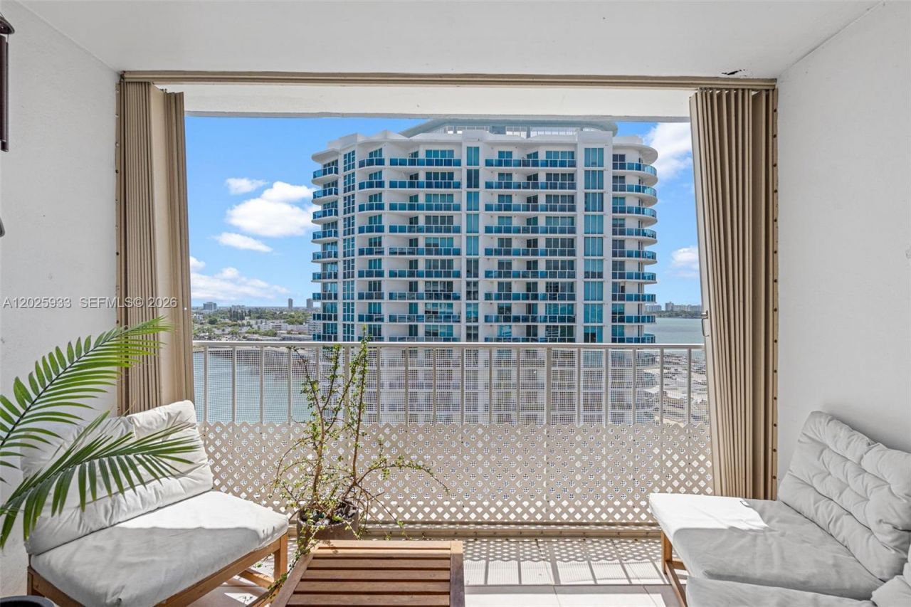 1865 79th St Cswy , Unit 15M, North Bay Village, FL 33141 Photo