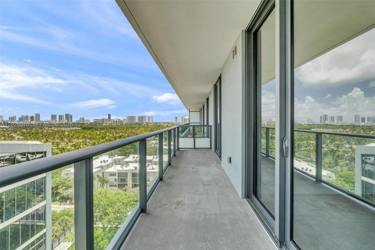 2960 NE 207th St , Unit 1108, Aventura, FL 33180 Photo