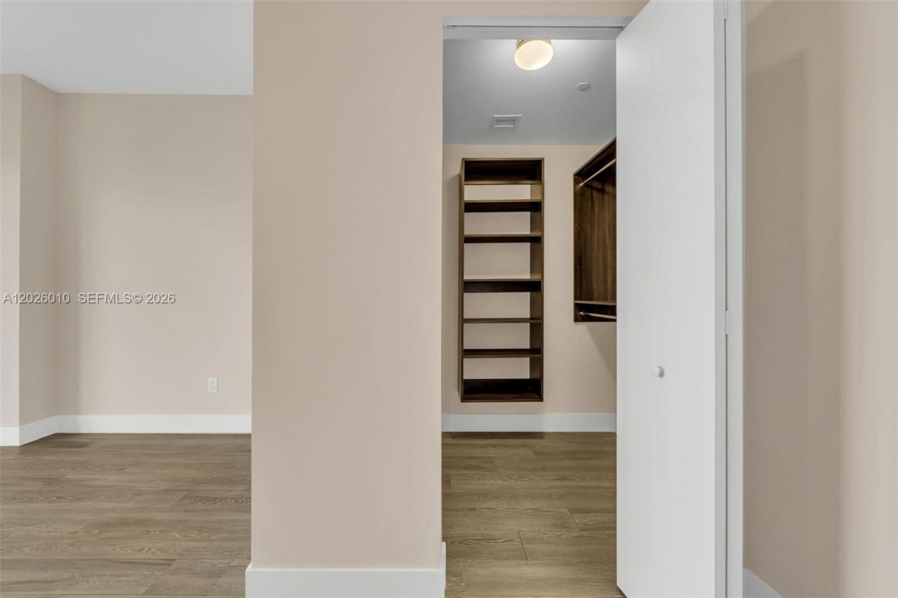 2960 NE 207th St , Unit 1108, Aventura, FL 33180 Photo