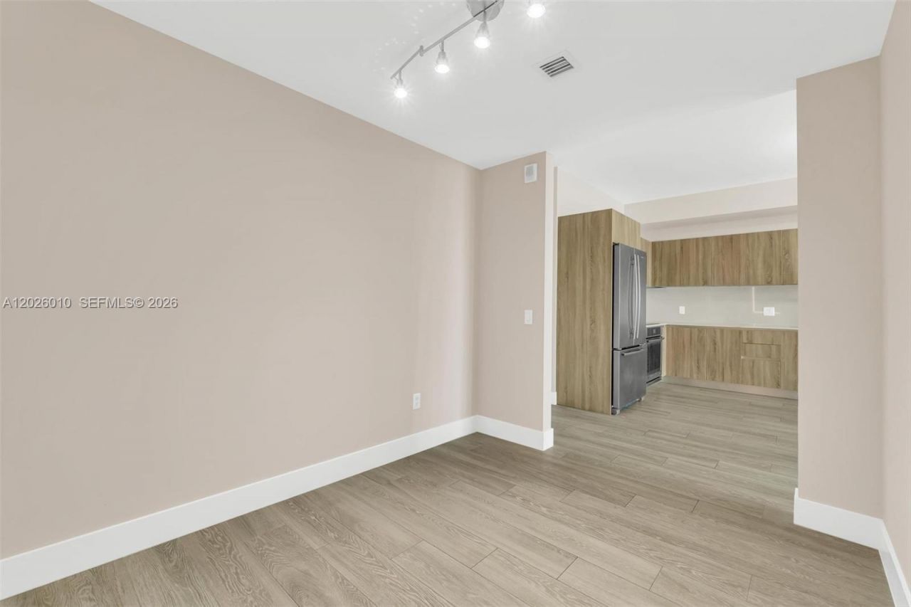 2960 NE 207th St , Unit 1108, Aventura, FL 33180 Photo