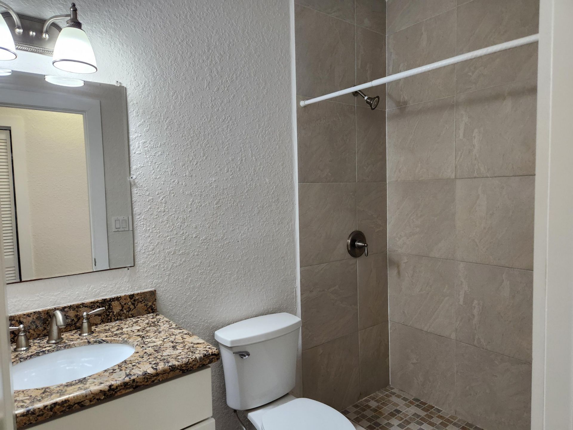 197 Dove Lake Drive, Tavernier, FL 33037 Photo