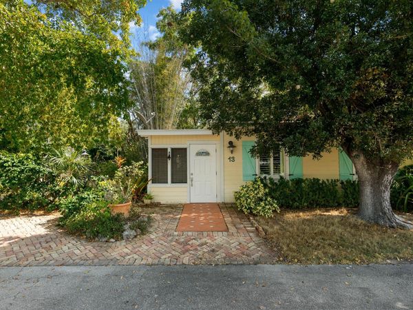 13 Pirates Drive, KEY LARGO, FL 33037