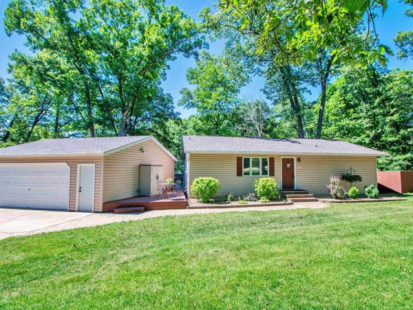 315 GLEN OAK Court, Dahinda, IL 61428