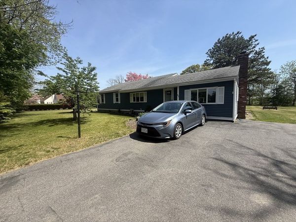 87 Union St, West Bridgewater, MA 02379