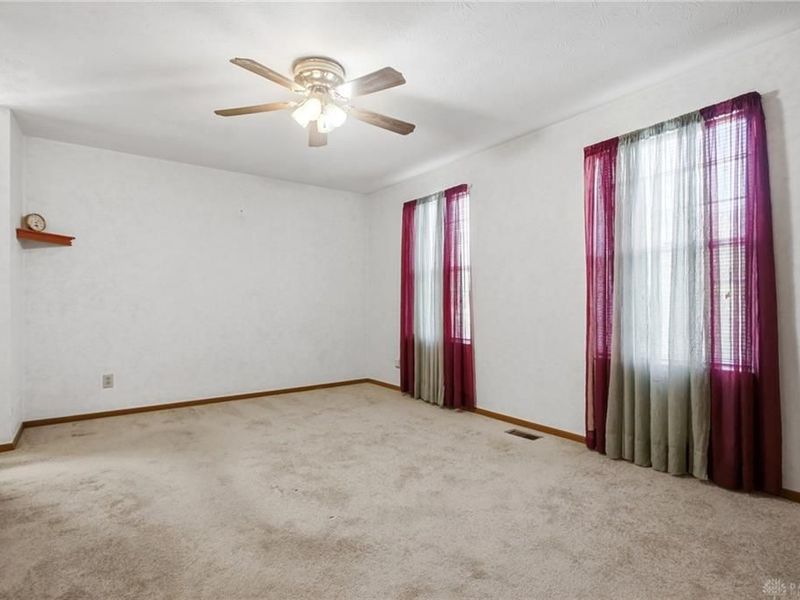 5701 Leyden Lane, Huber Heights, OH 45424 Photo 17
