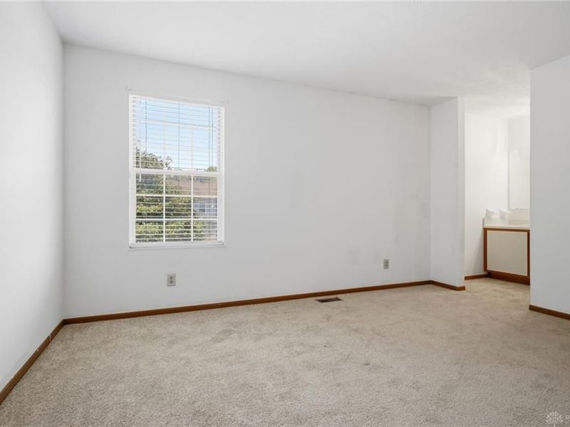 5701 Leyden Lane, Huber Heights, OH 45424 Photo 25