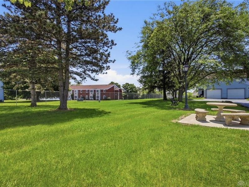 5701 Leyden Lane, Huber Heights, OH 45424 Photo 31
