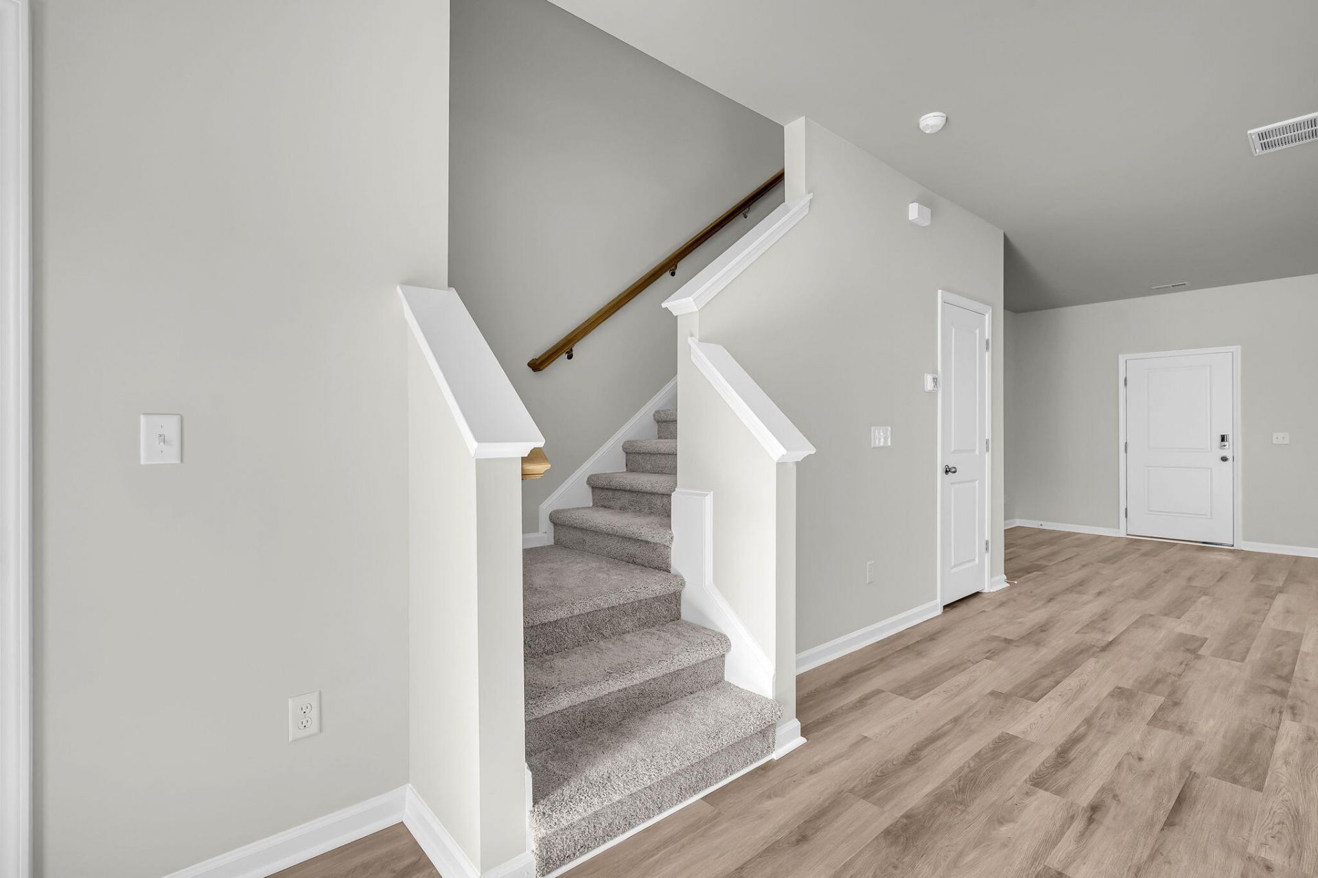 218 Harding Lane Photo 16