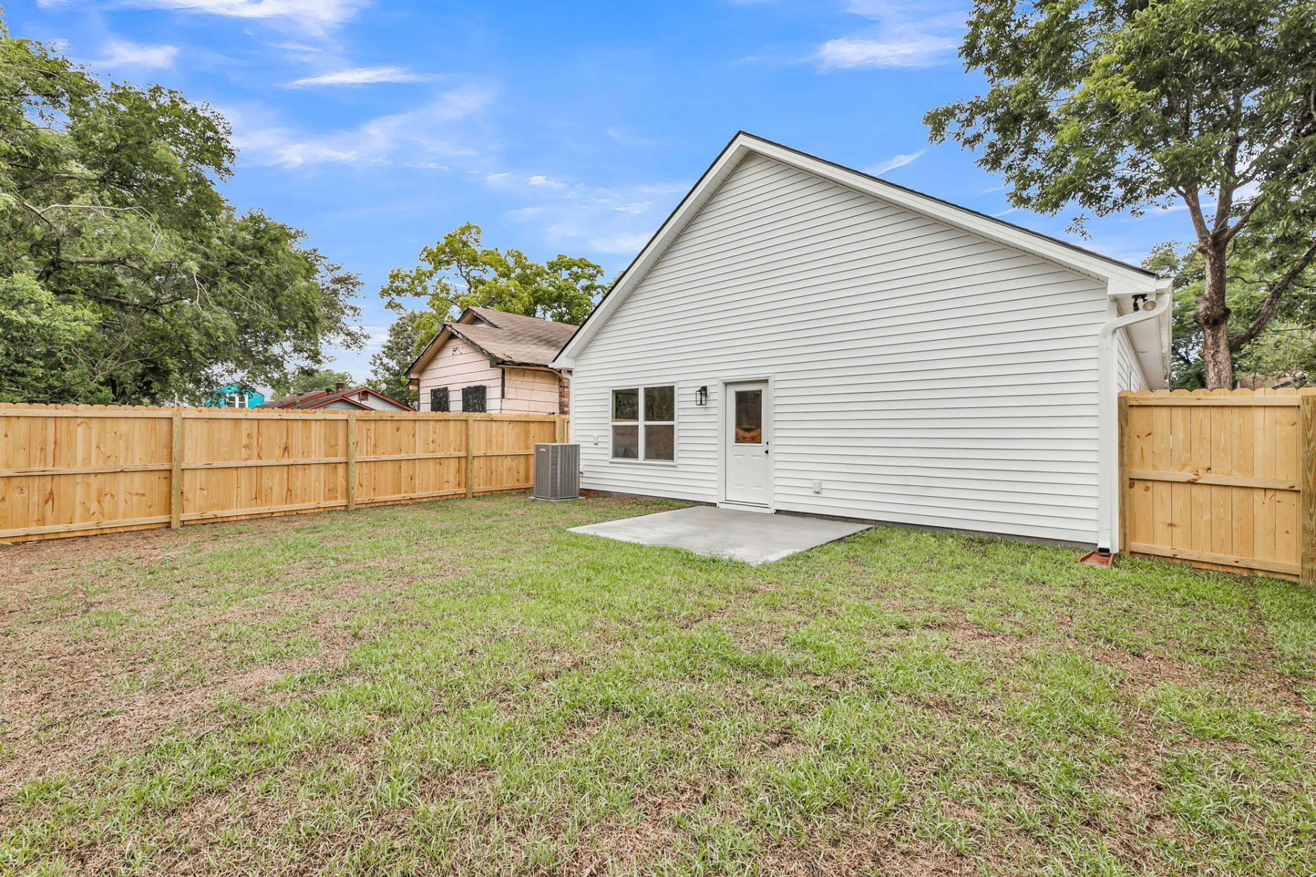 2025 Riverview Avenue Photo 19
