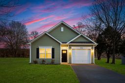 2025 Riverview Avenue photo 4