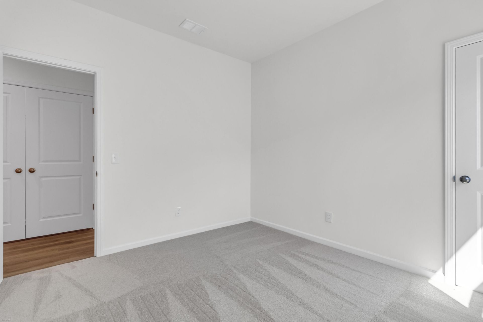 2025 Riverview Avenue Photo 28