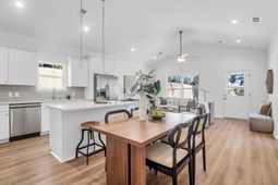 2025 Riverview Avenue photo 4
