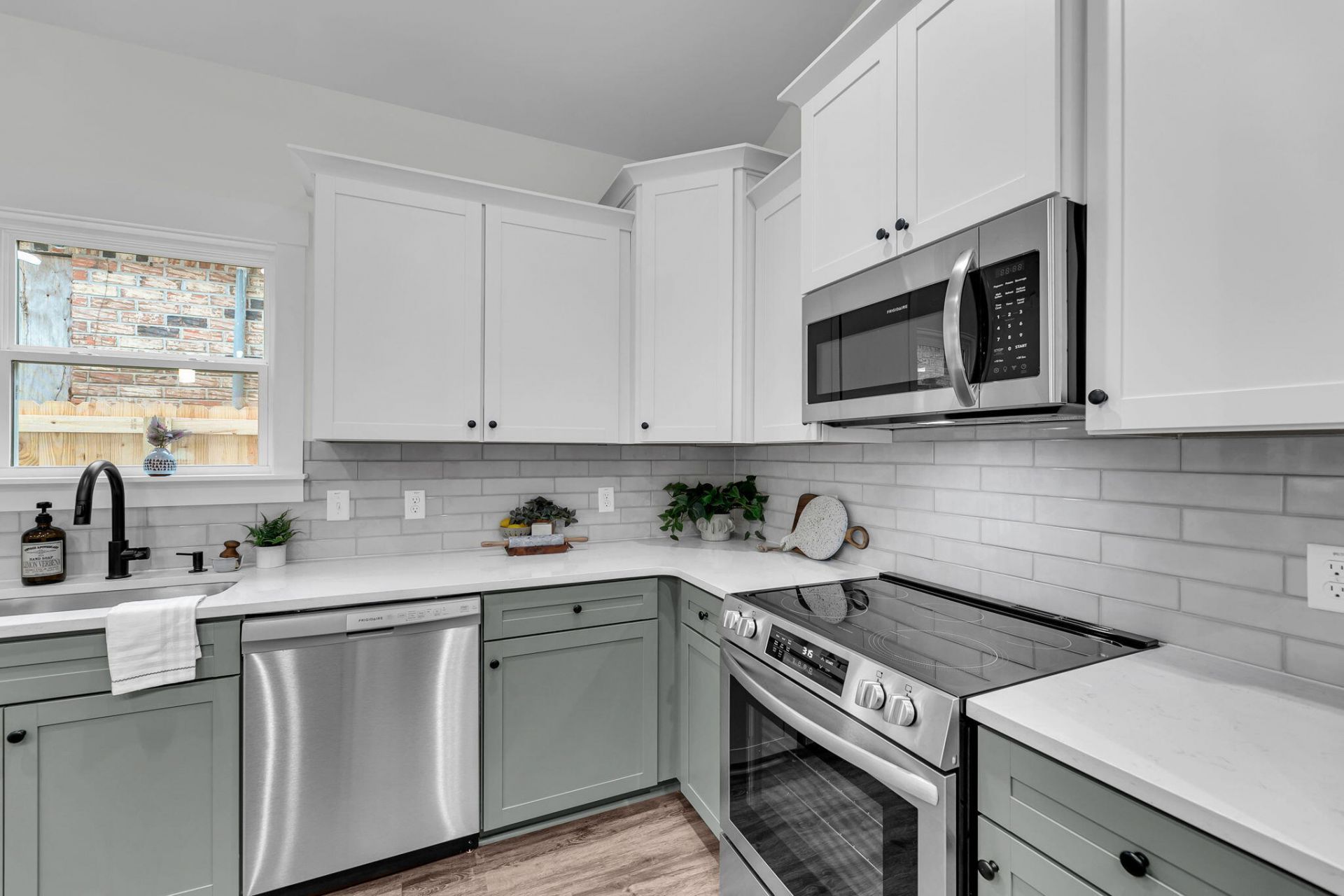 2025 Riverview Avenue Photo 7