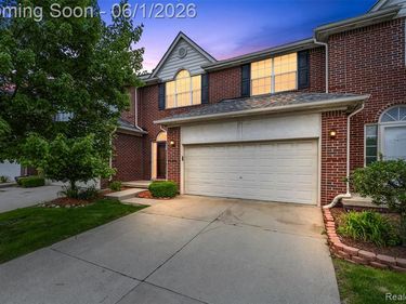 19208 W 11 Mile Road, Lathrup Village, MI 48076