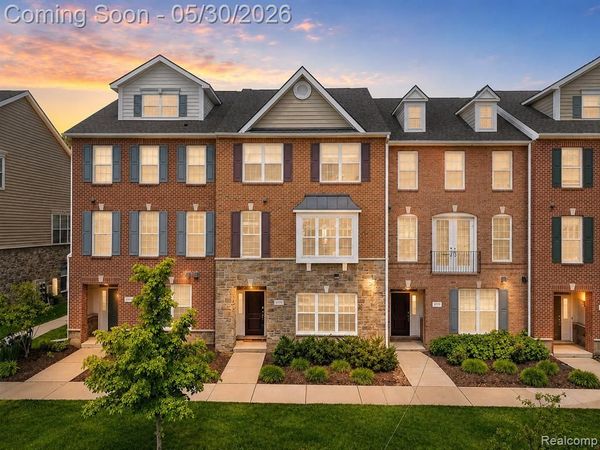2777 Ashcombe Drive , Ann Arbor, MI 48105