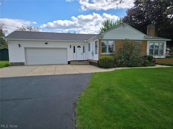 1478 Lockwood Road , Barberton, OH 44203