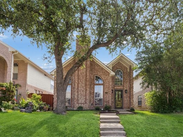 2212 Meadowstone Drive , Carrollton, TX 75006