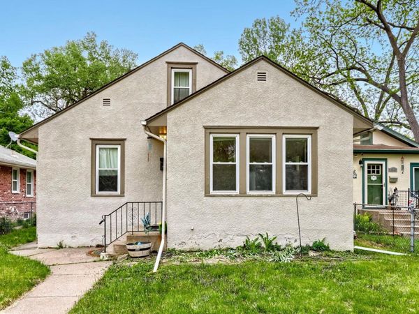 4552 Penn Avenue N, Minneapolis, MN 55412