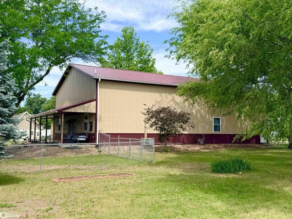 611 N 7th Street, Oquawka, IL 61469