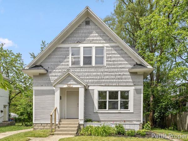 921 Temple Street SE, Grand Rapids, MI 49507
