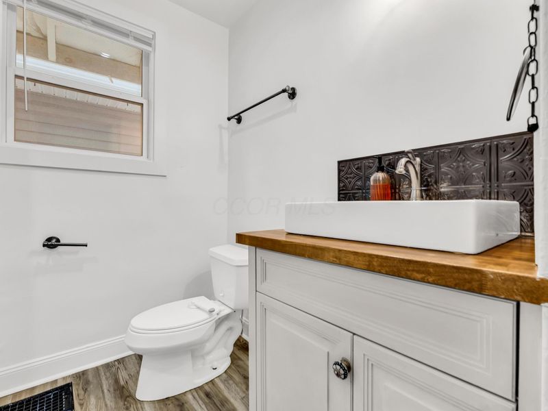 1428 Genessee Avenue , Columbus, OH 43211 Photo 9