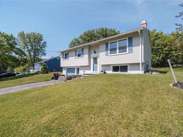 119 Hawthorne Way, Chittenango, NY 13037