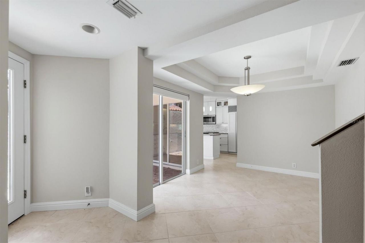 200 Cocoanut Avenue, Unit 5, Sarasota, FL 34236 Photo