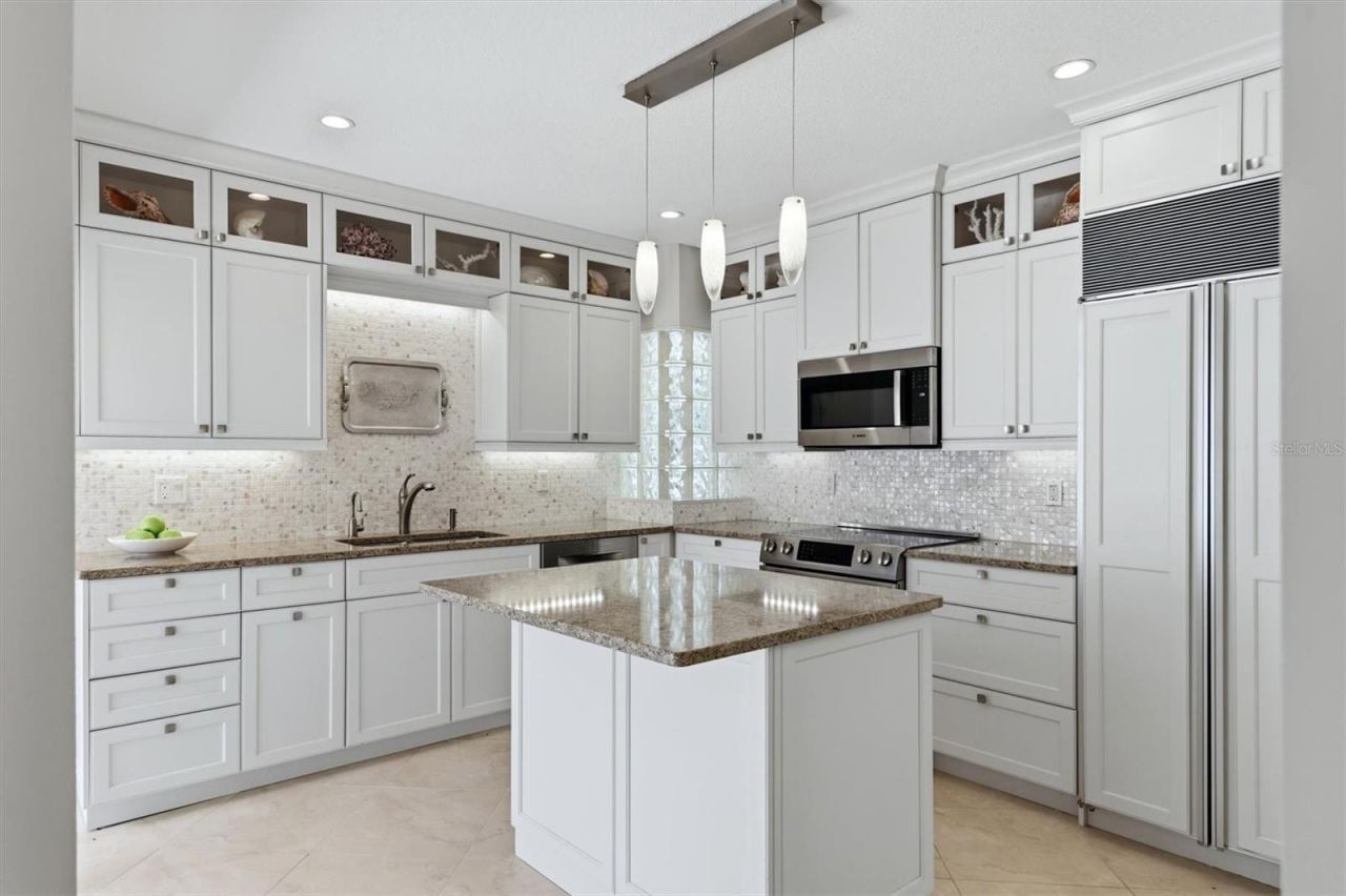 200 Cocoanut Avenue, Unit 5, Sarasota, FL 34236 Photo