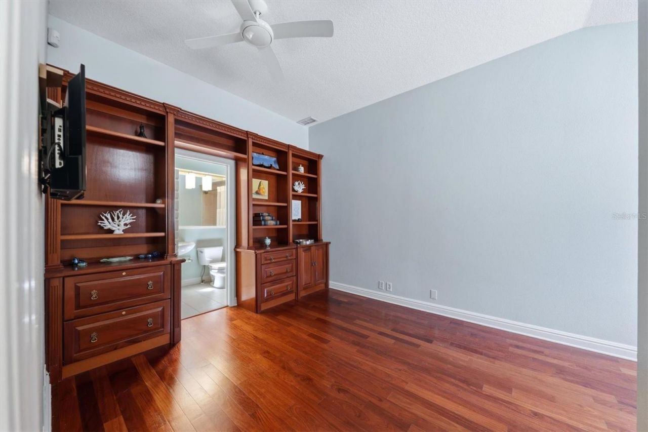 200 Cocoanut Avenue, Unit 5, Sarasota, FL 34236 Photo
