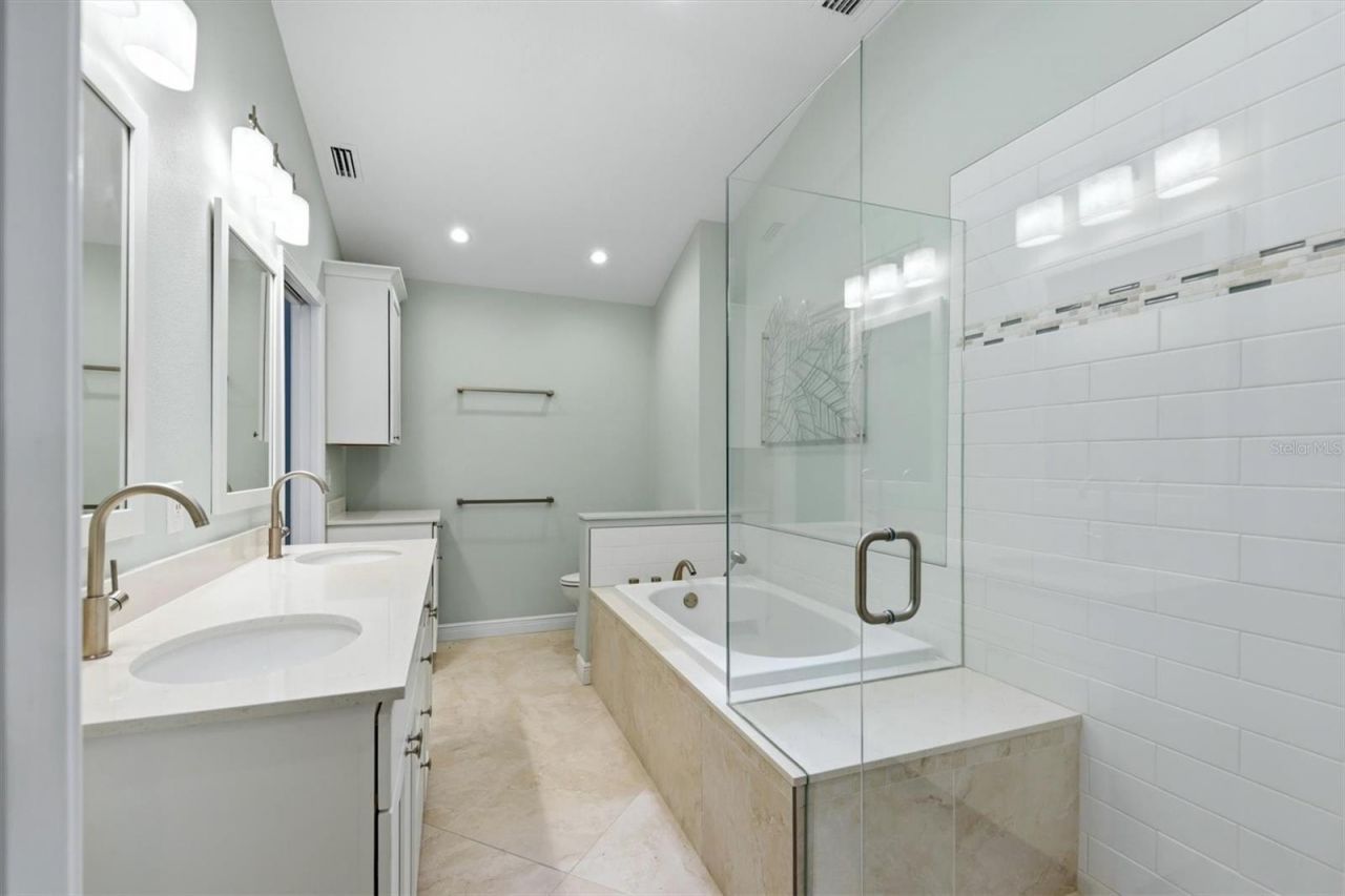 200 Cocoanut Avenue, Unit 5, Sarasota, FL 34236 Photo