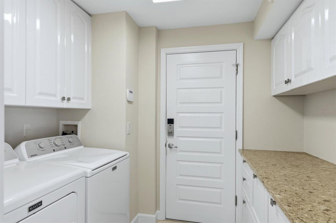 200 Cocoanut Avenue, Unit 5, Sarasota, FL 34236 Photo