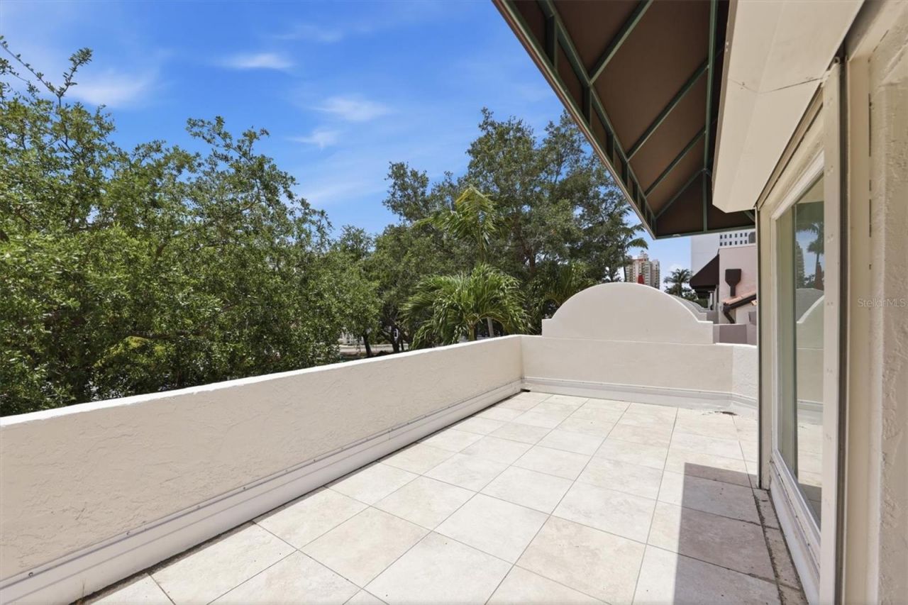 200 Cocoanut Avenue, Unit 5, Sarasota, FL 34236 Photo