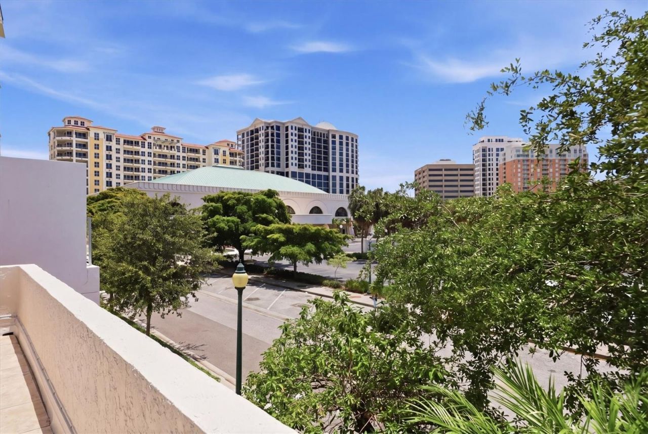 200 Cocoanut Avenue, Unit 5, Sarasota, FL 34236 Photo