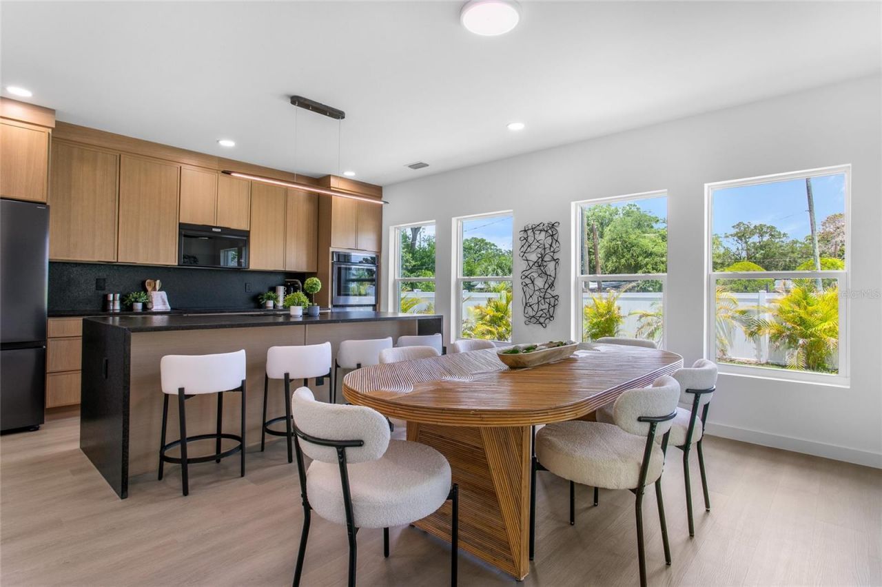 4613 Queensboro Avenue S, Saint Petersburg, FL 33711 Photo