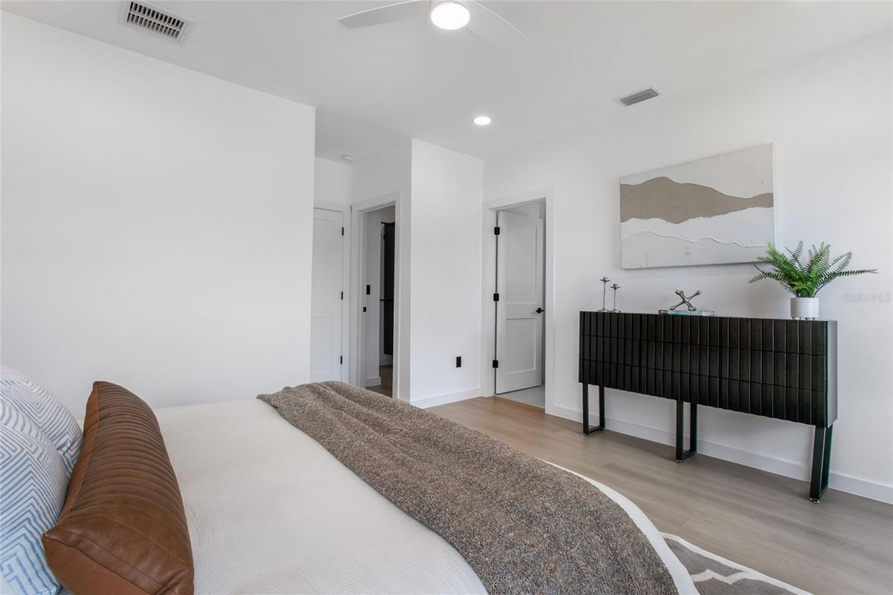 4613 Queensboro Avenue S, Saint Petersburg, FL 33711 Photo