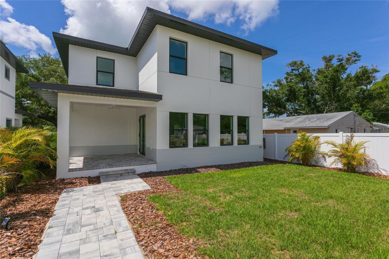 4613 Queensboro Avenue S, Saint Petersburg, FL 33711 Photo