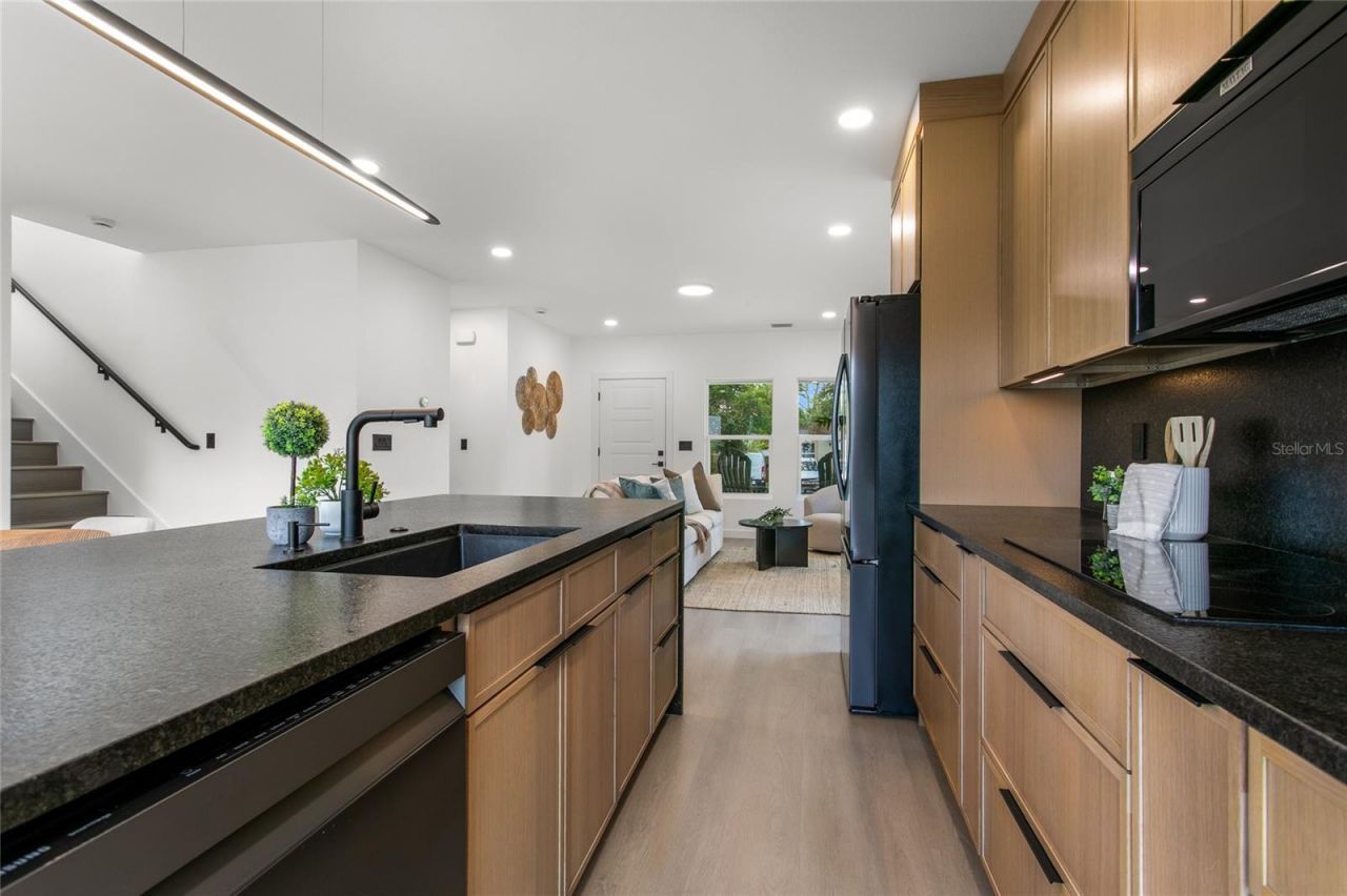 4613 Queensboro Avenue S, Saint Petersburg, FL 33711 Photo