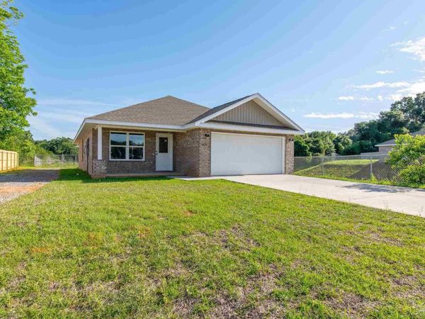 4633 Sago Palm Cir, Milton, FL 32571